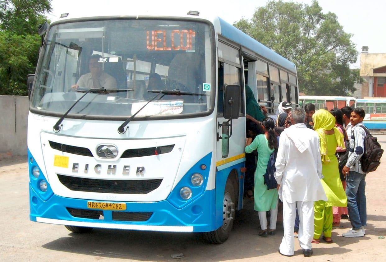 Buses run only till Delhi border, passengers upset