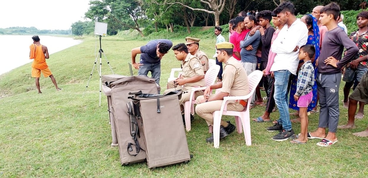 Effort to find child in river with the help of drone