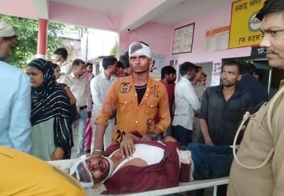 There was lathi charge between two parties, four injured