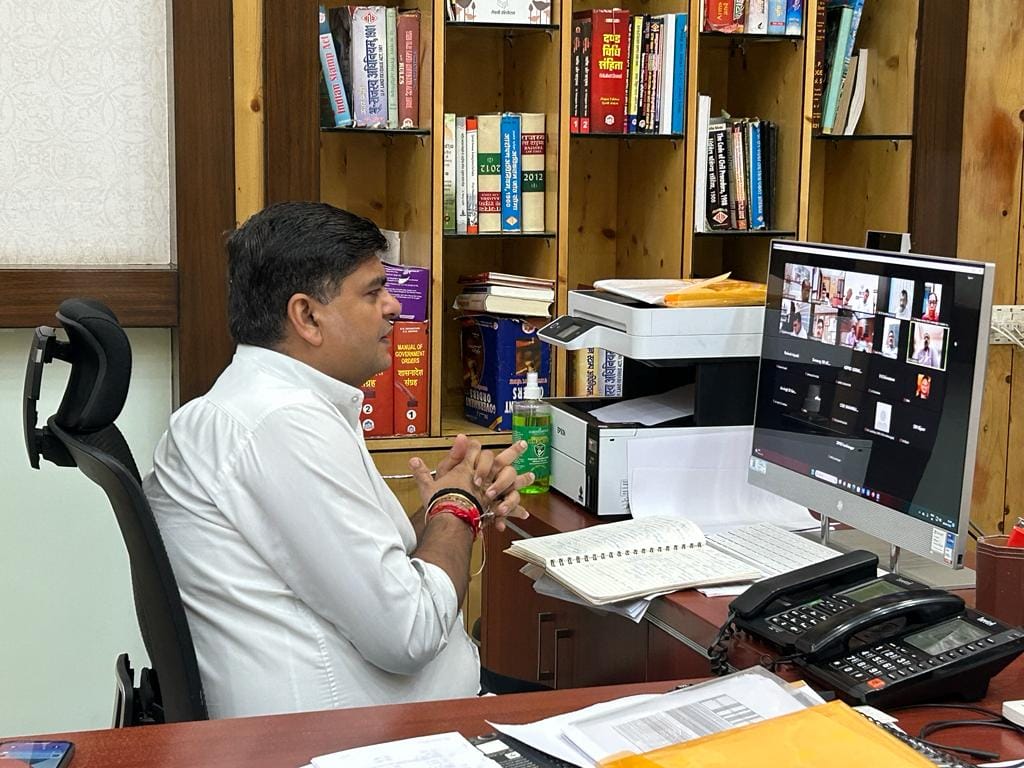 Take effective steps to control dengue