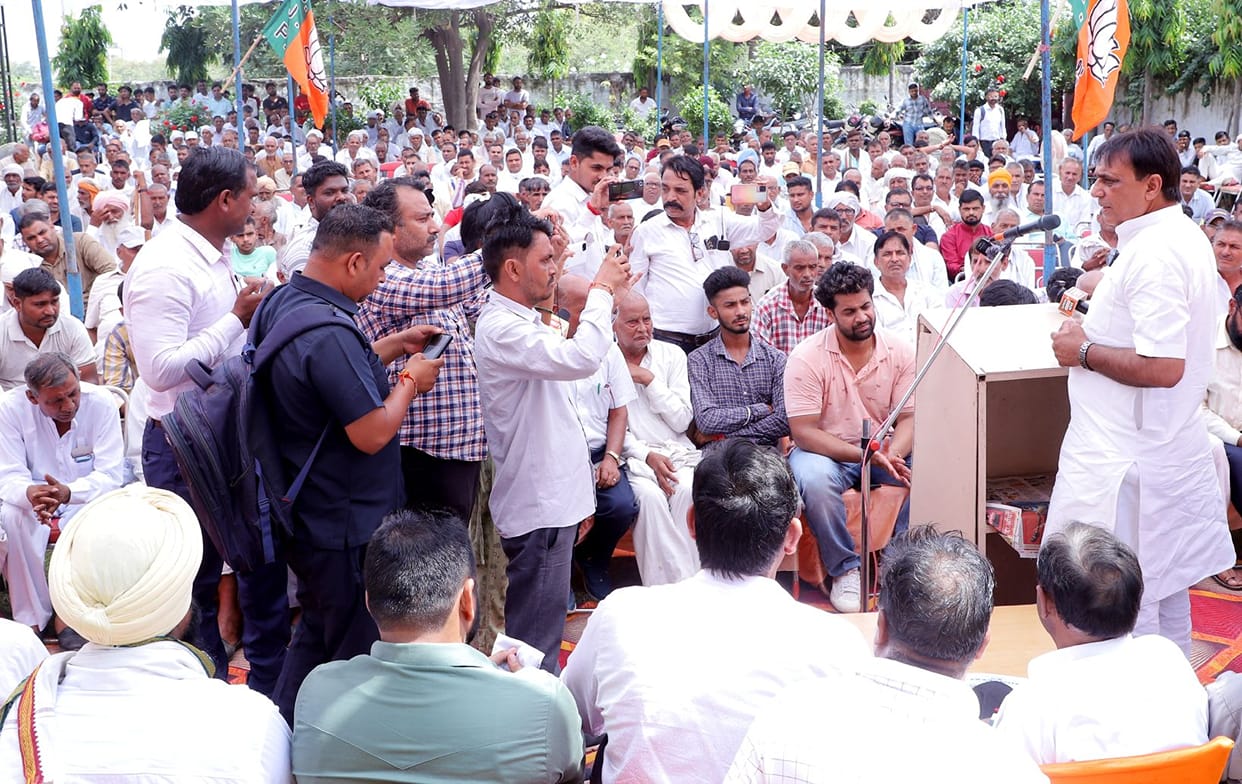 Workers should gear up for elections: Karmaveer Saini