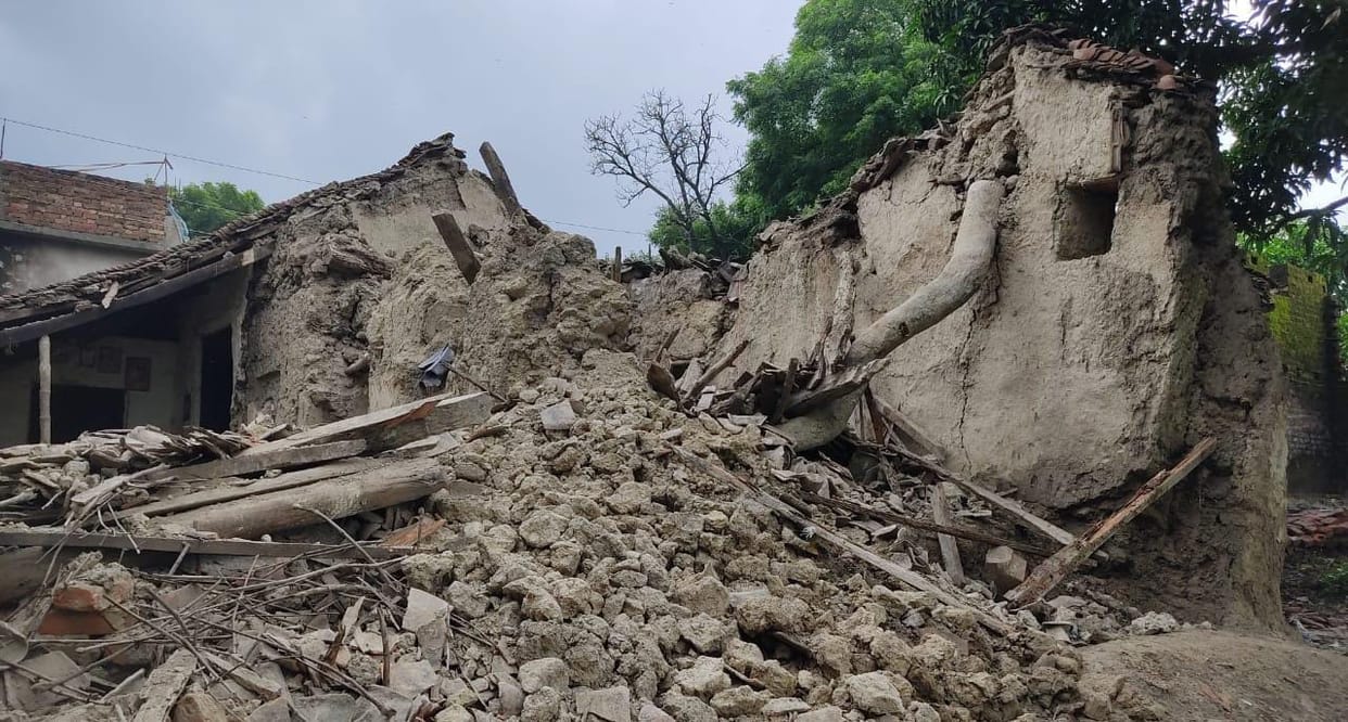 Thatched house collapsed in heavy rain, residents narrowly escaped