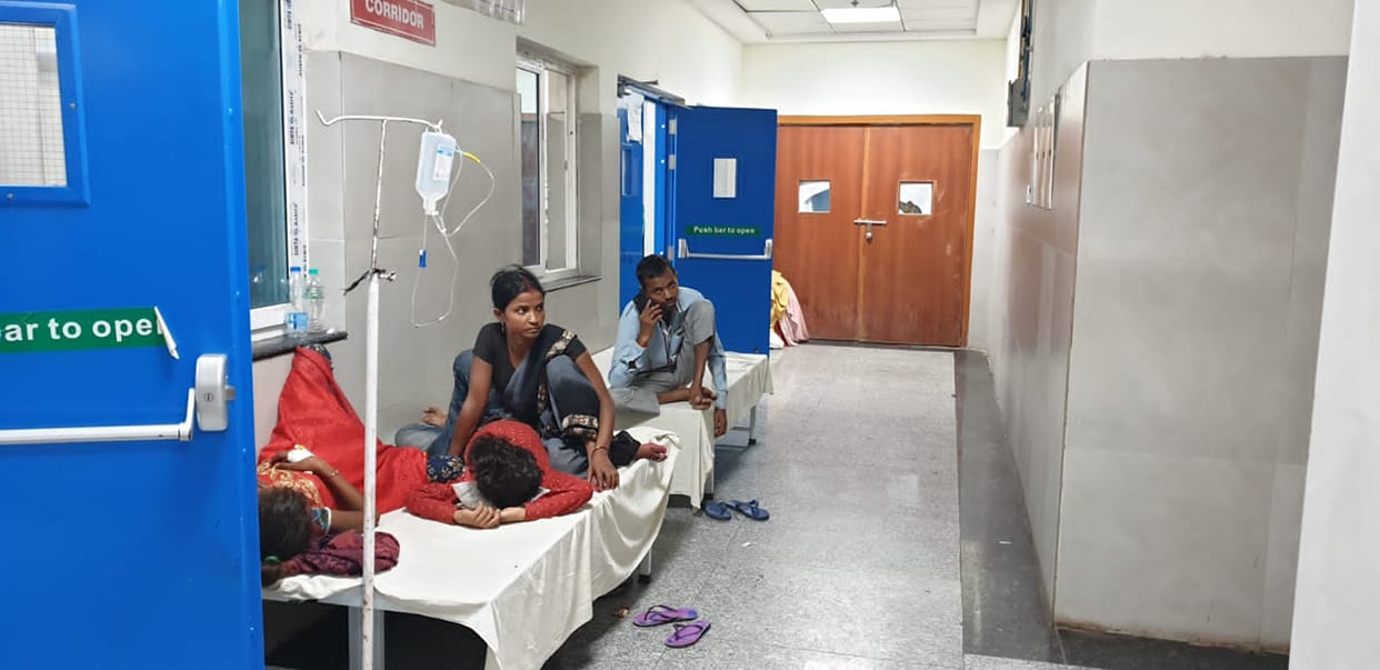 District Hospital: As patients increased, children were admitted by placing beds in the gallery.