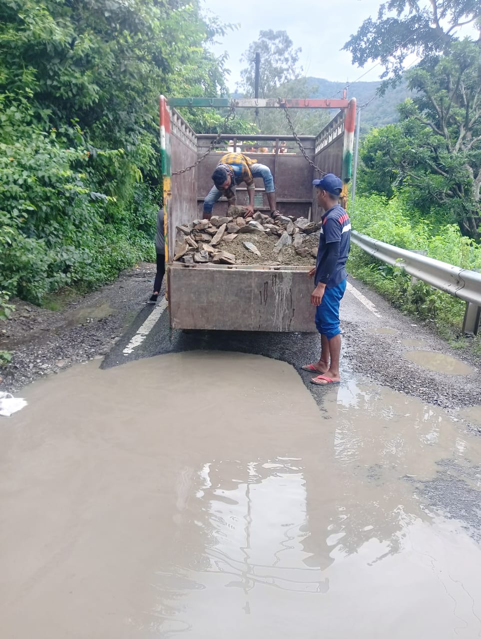 Asphalt of Mohan-Marchula NH disintegrated in two months