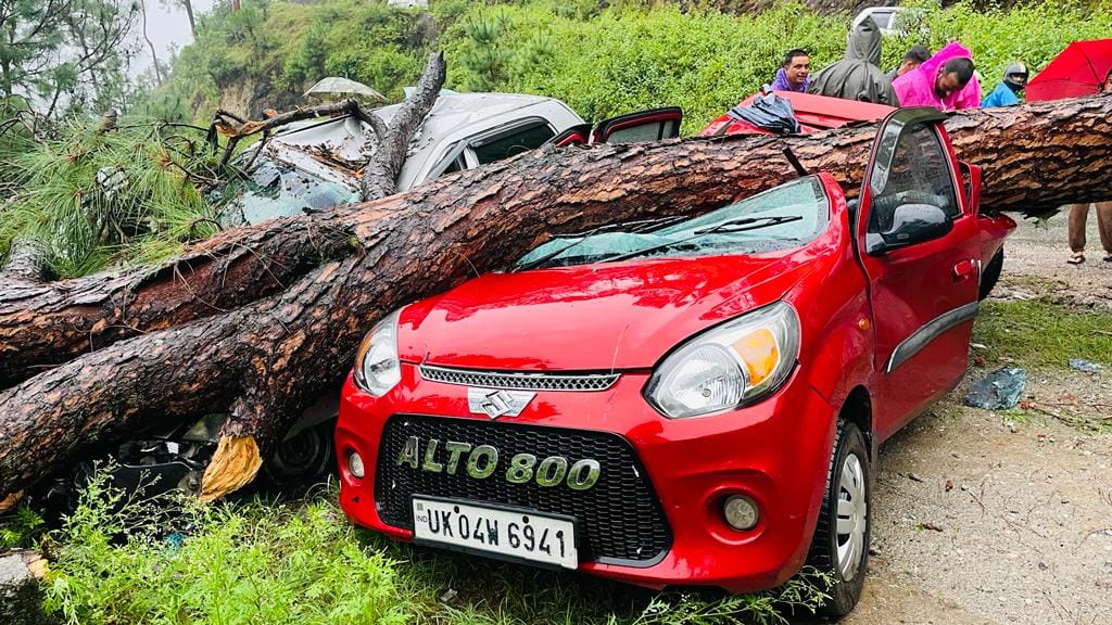 Rain in Bhado, problems increased due to closed roads
