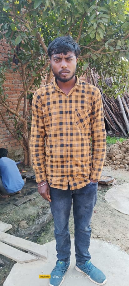 Youth died due to electric shock, body remained lying at petrol pump overnight