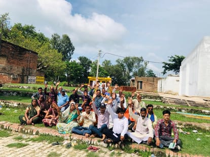 Protest against non-disclosure of Harish murder case