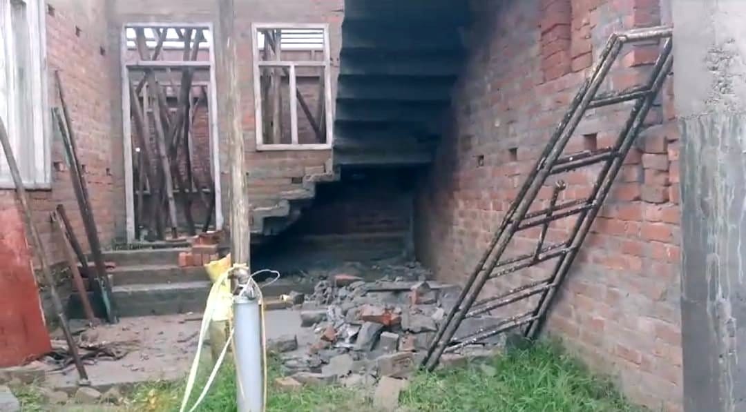 Laborer buried under debris while opening linter for survival, dies