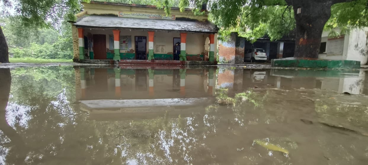 Waterlogging in schools, problems for students