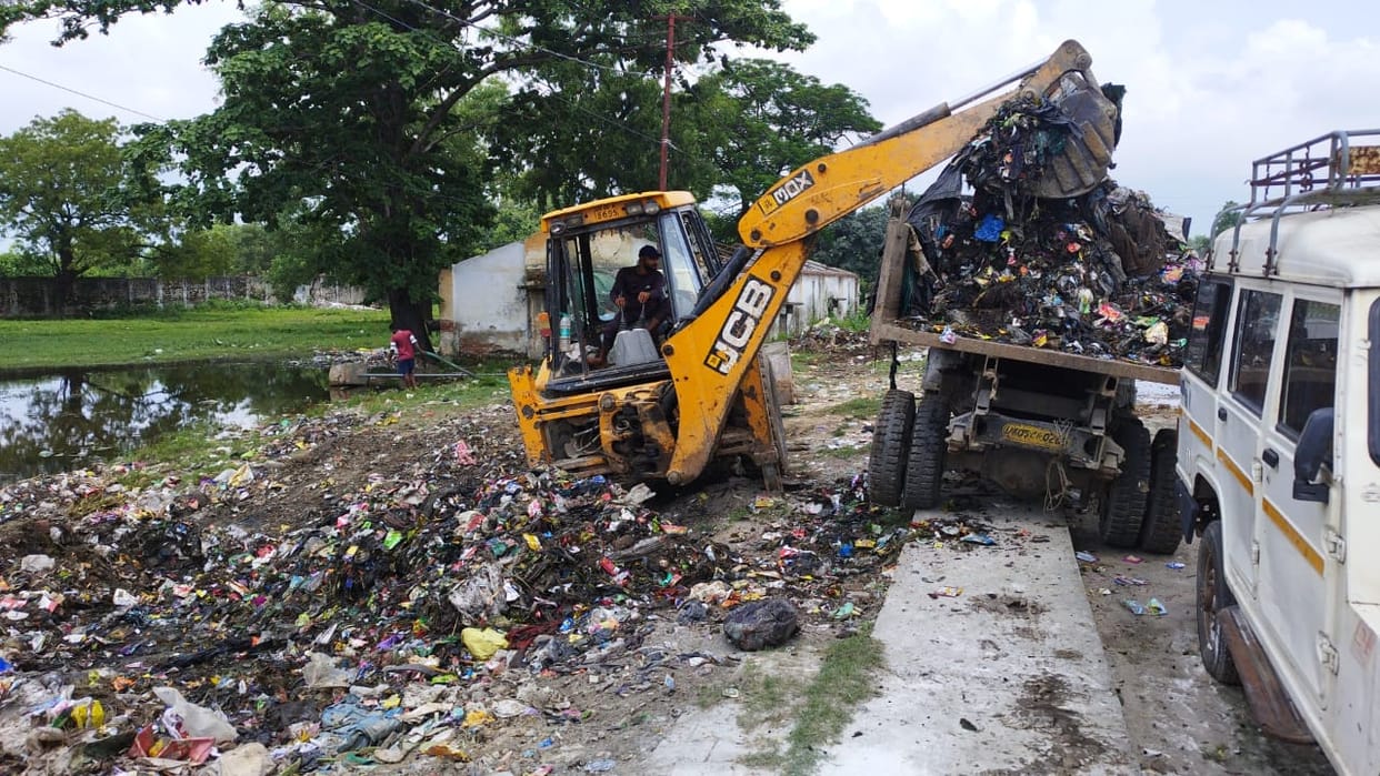 SDM appalled after seeing filth on the proposed land of ISBT