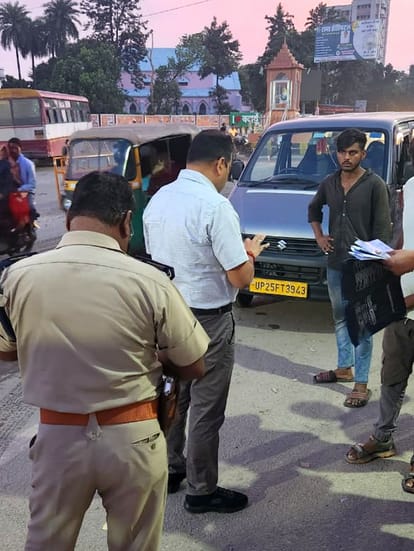 Vehicles were running overloaded, challan of six, three seized