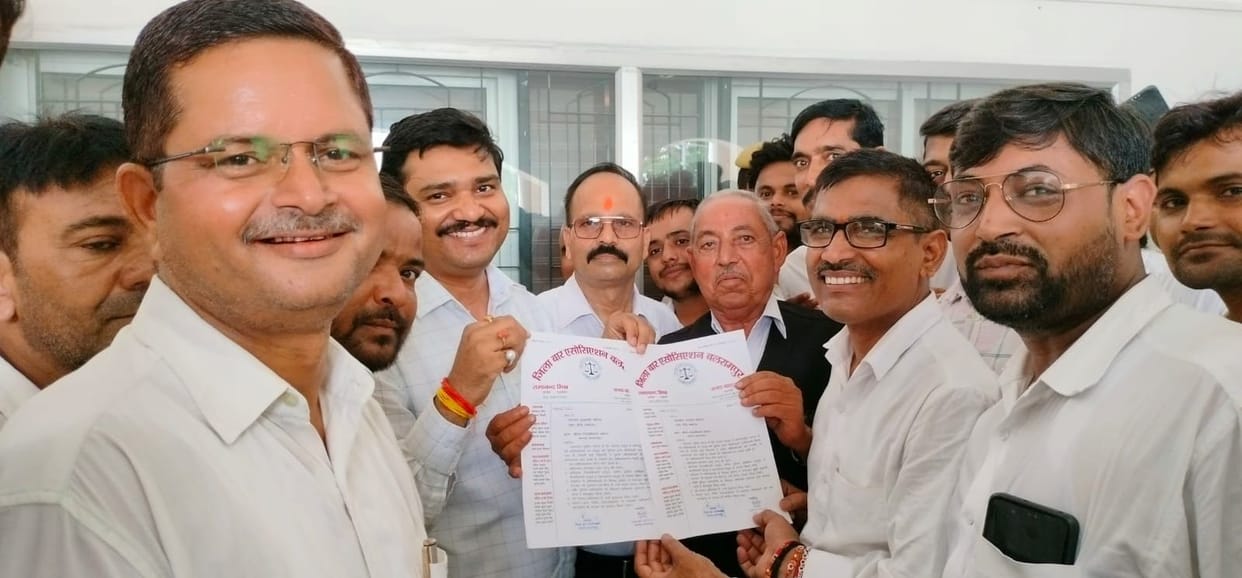 Lawyers boycotted work and submitted memorandum
