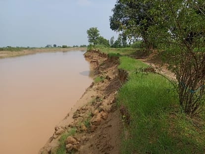 The existence of Chakpurwa village is on the verge of extinction due to erosion of Sharda.