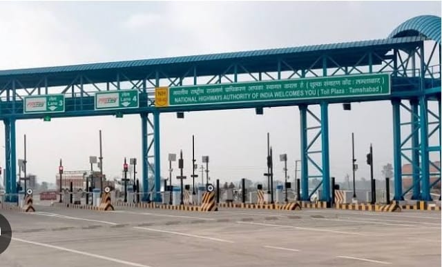 Distance is 8 kilometers and toll tax has to be paid Rs 120.