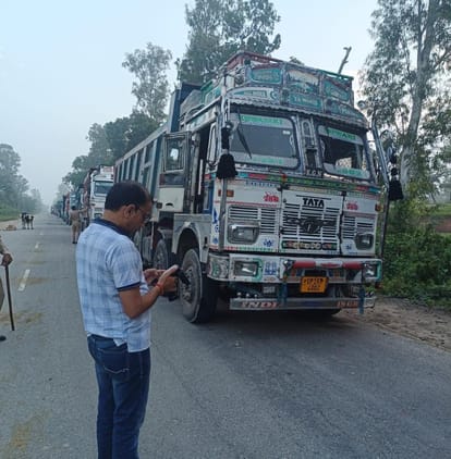 Fine of Rs 2.84 lakh recovered from six trucks filled with sand