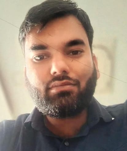 Accused of running away with a gun after demanding money