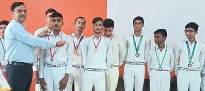 Won gold medal by performing excellently in weightlifting