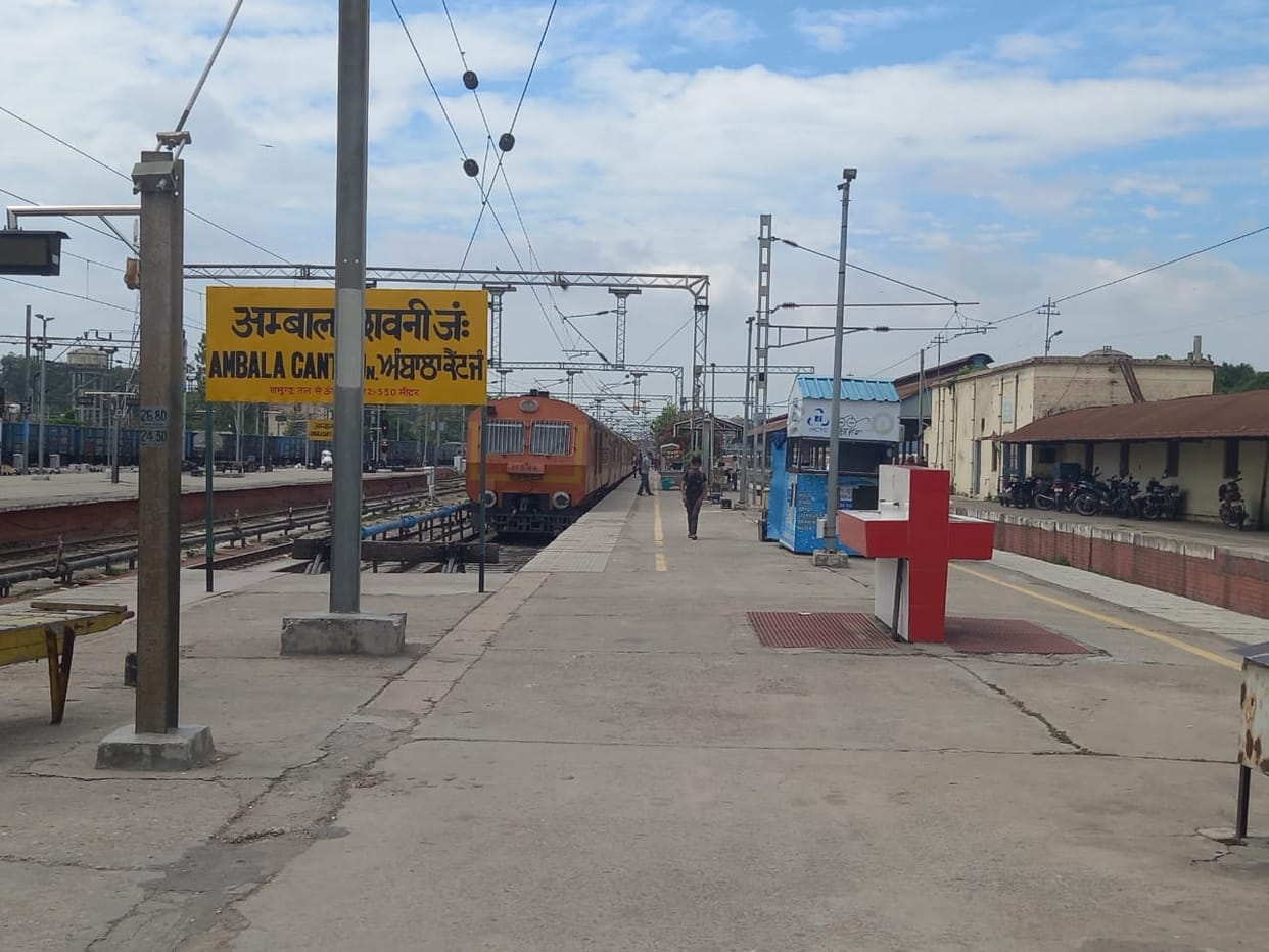 Most trains are 10 percent late on time
