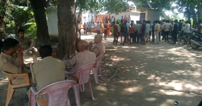 Controversy over entering religious place wearing shoes, report filed against eight people