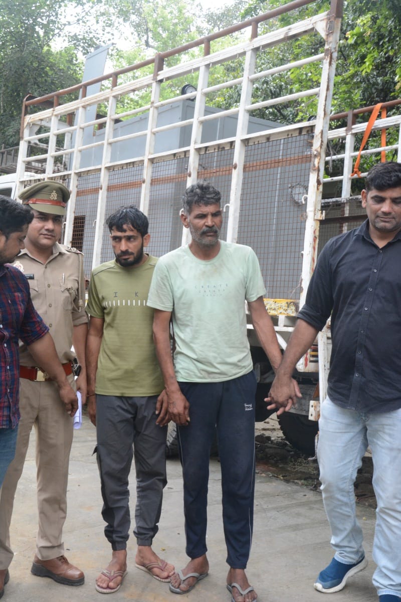 Two were arrested for taking liquor to Bihar by hiding it in oxygen chamber.