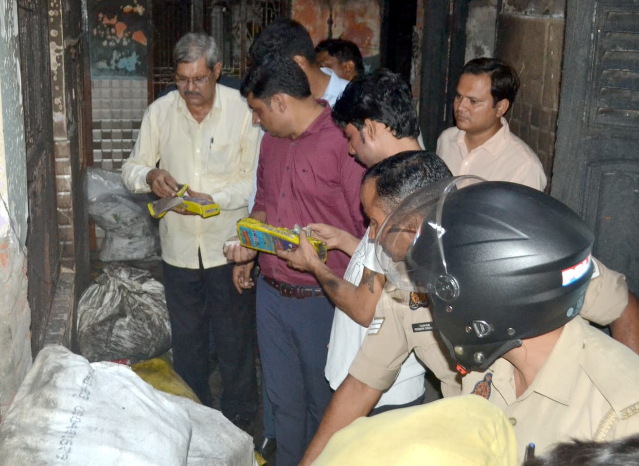 Saharanpur team destroyed firecrackers