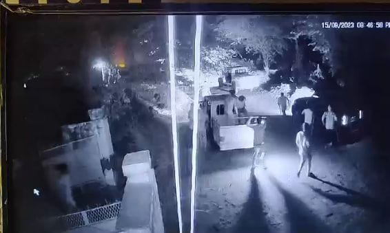 Two miscreants clashed in the lockup during the hearing, masked men attacked the house of one at night
