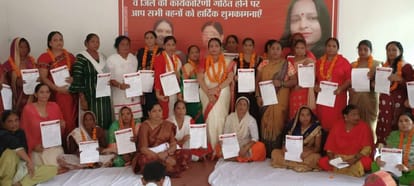 देश व प्रदेश की आधी आबादी भाजपा सरकार के खिलाफ : परिहार Half of the population of the country and the state is against the BJP government: Parihar
