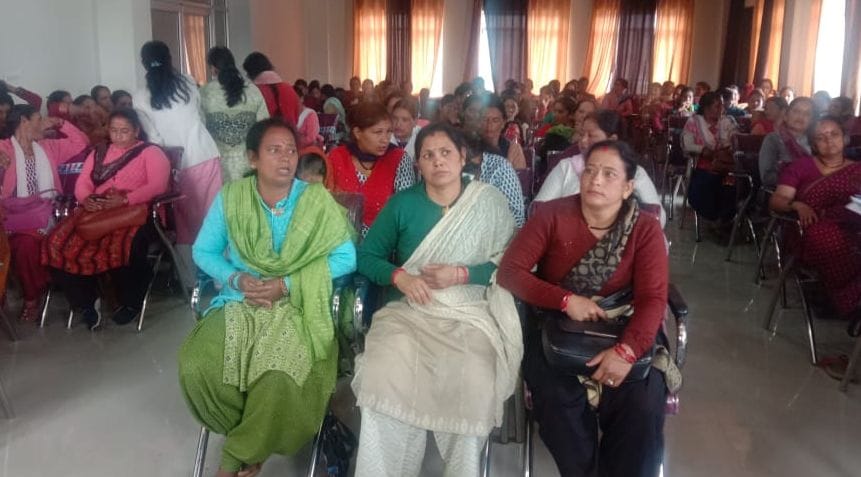 Anganwadi workers roared at ignoring demands