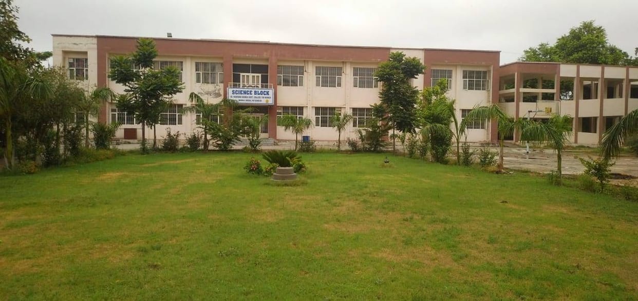 Panchayat of village Barseen will give eight and a half acres of land for the government college