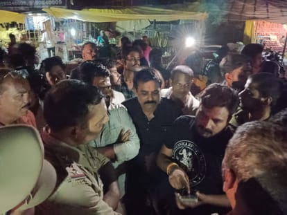 Cows were being taken away in a trolley, Hinduists created ruckus