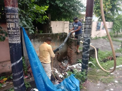 Puranpur due to high tension cable blowing
Electricity supply remained stalled for 19 hours in