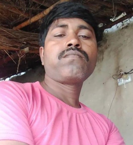 Bike rider dies due to collision with unknown vehicle, friend serious