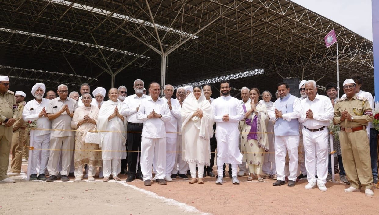 76th annual Nirankari Sant Samagam from 28th October, Sadhguru Mata Sudiksha inaugurated the service