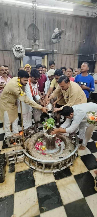 Birthday of the sacrificial prime minister wishing him long life