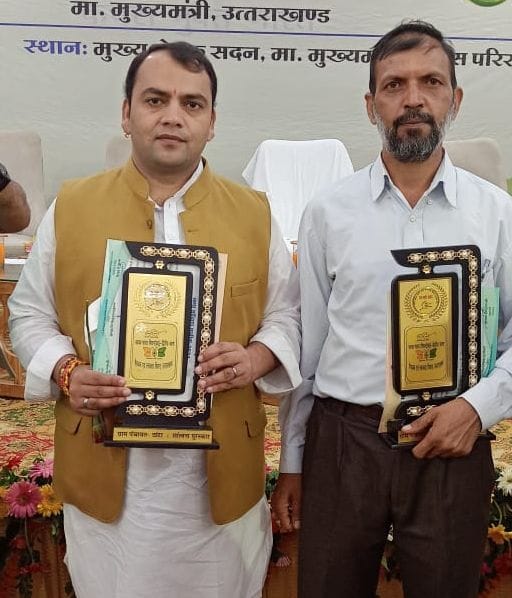 Thanta and Chowki Gram Panchayat honored as excellent Gram Panchayat