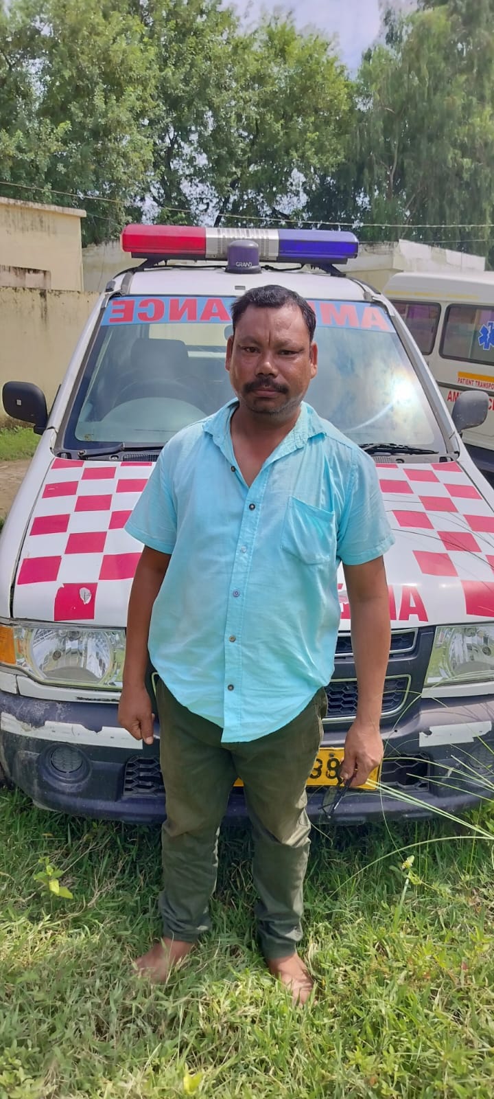 Driver of private ambulance caught while arranging with attendant