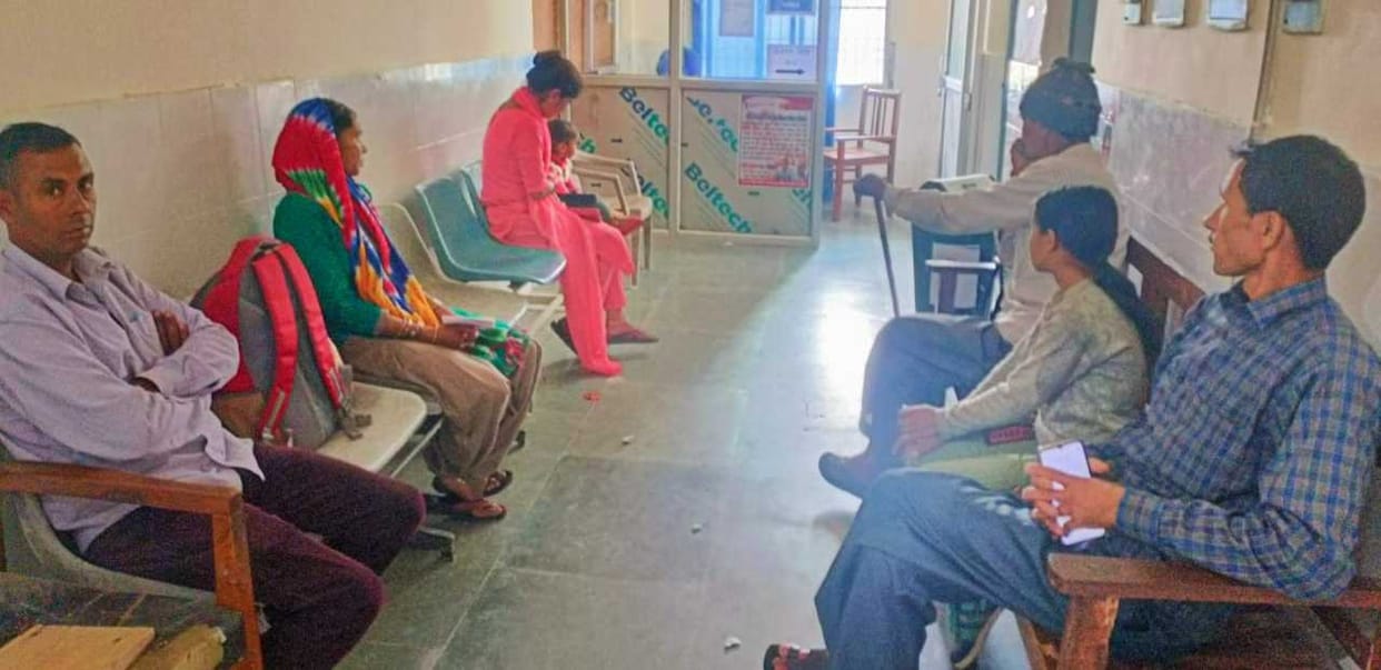 OPD of hospital increased due to seasonal fever in Pati