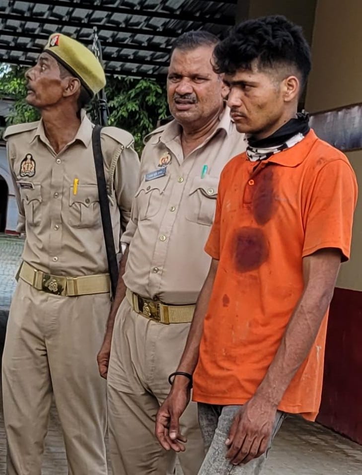 Injured Nepalese youth reached the police station and said - his friend was murdered