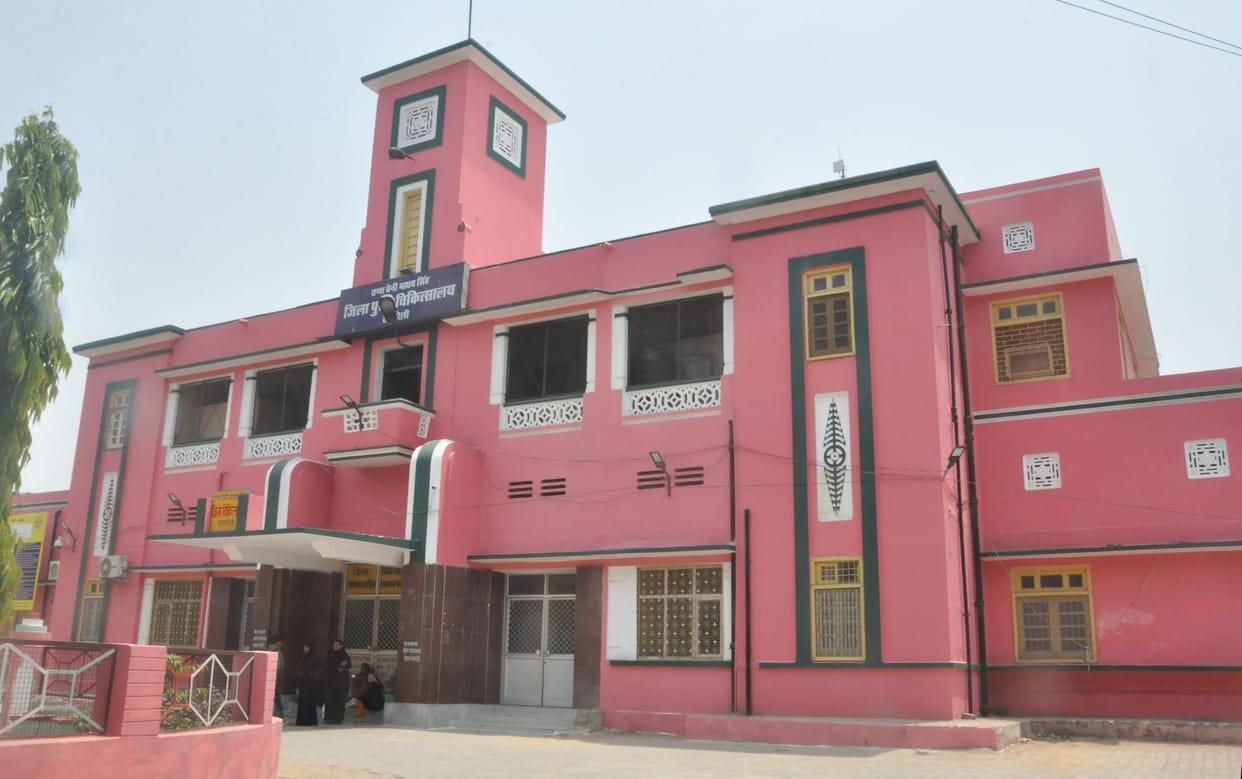 District hospital will get resident doctor, will study along with treatment