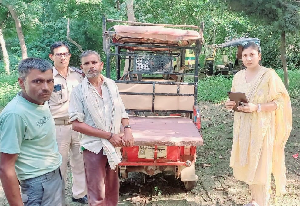 Unregistered e-rickshaws running in the district will be destroyed