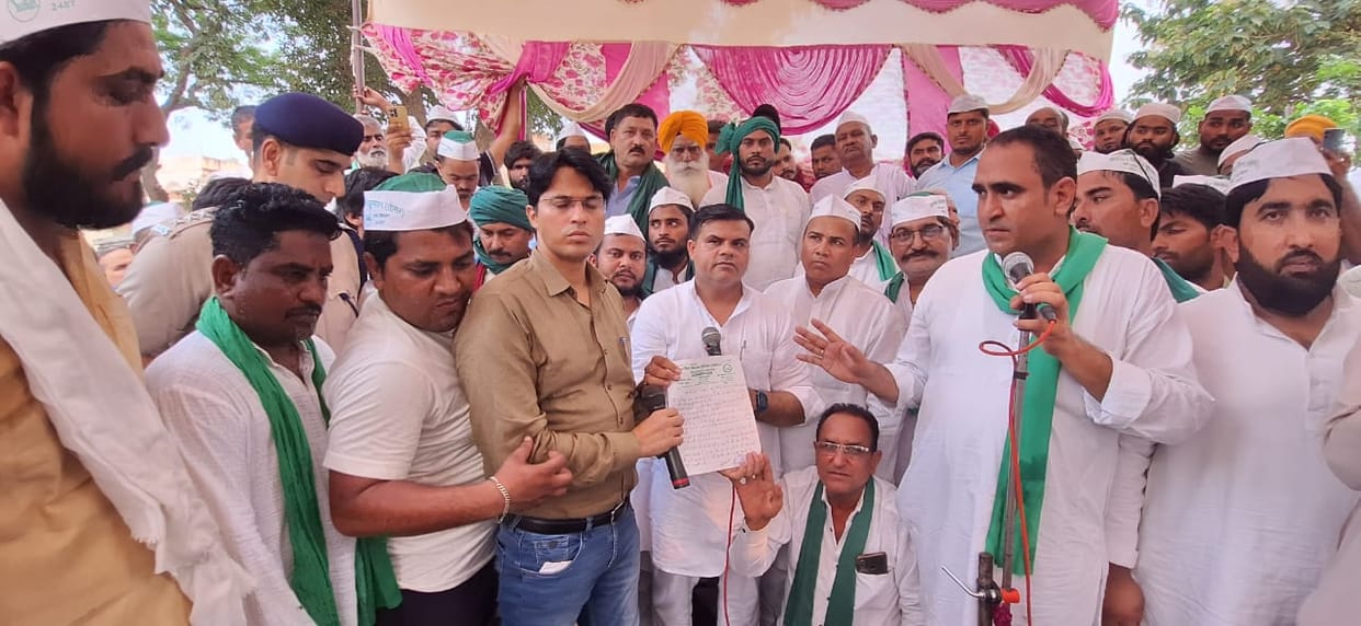 BKU Tomar's protest in tehsil