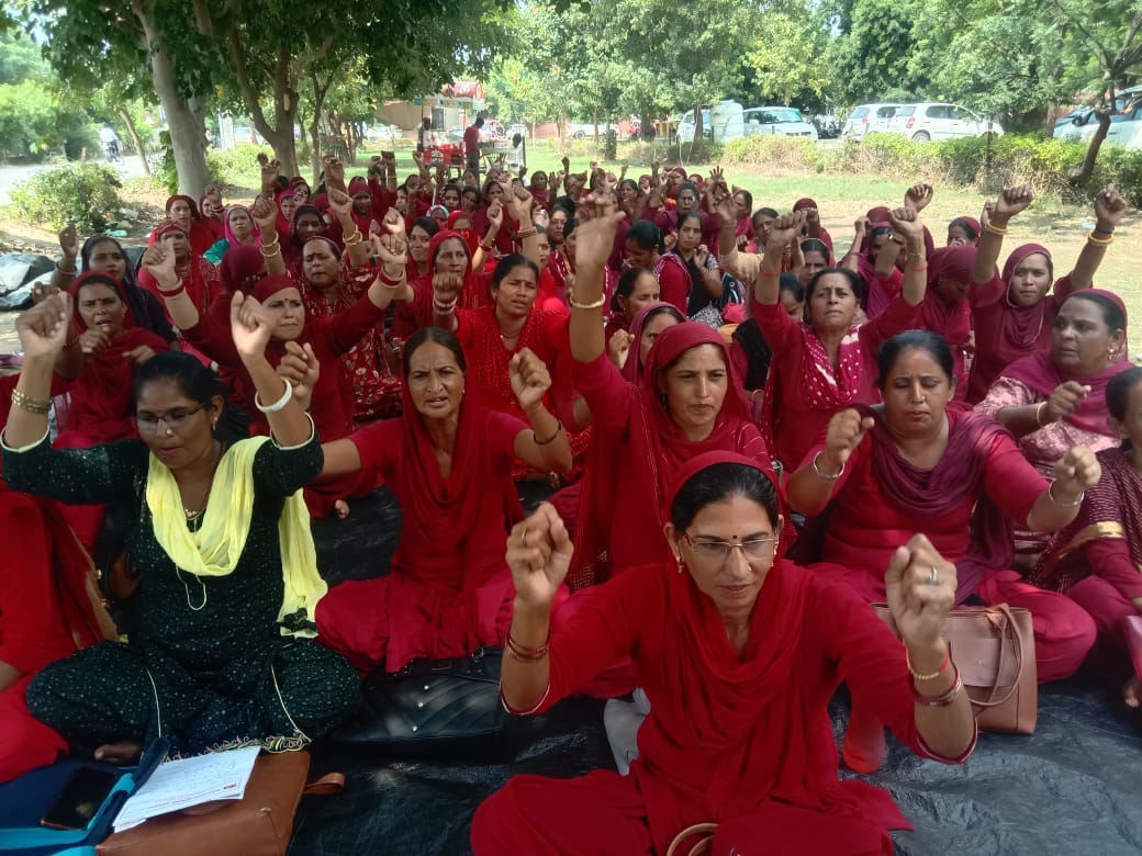 Due to strike of Asha workers, data of children is not being recorded on Uwin portal