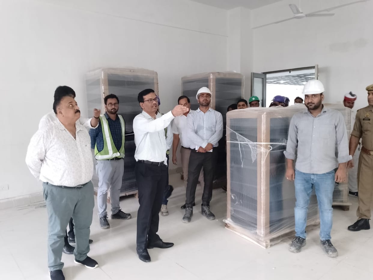 DM said- complete the construction of the building by employing more laborers