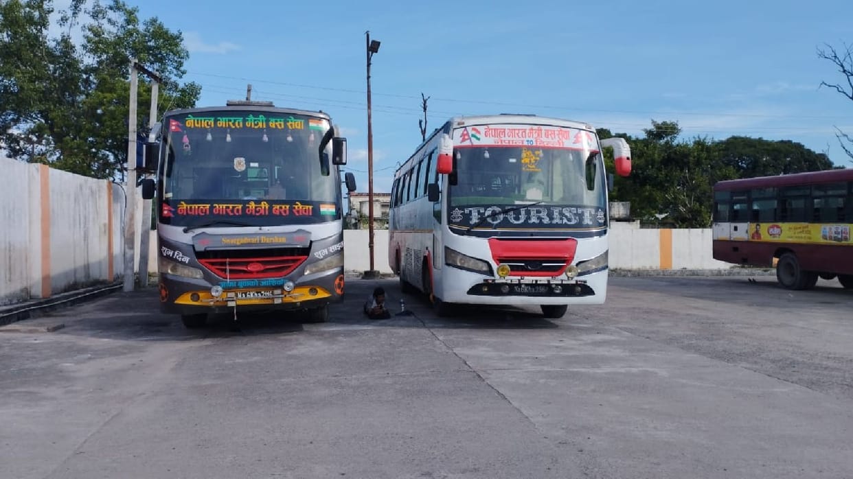 Two buses of India-Nepal Friendship Service, two tampers and 15 e-rickshaws seized