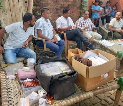 Five found infected with dengue, woman dies