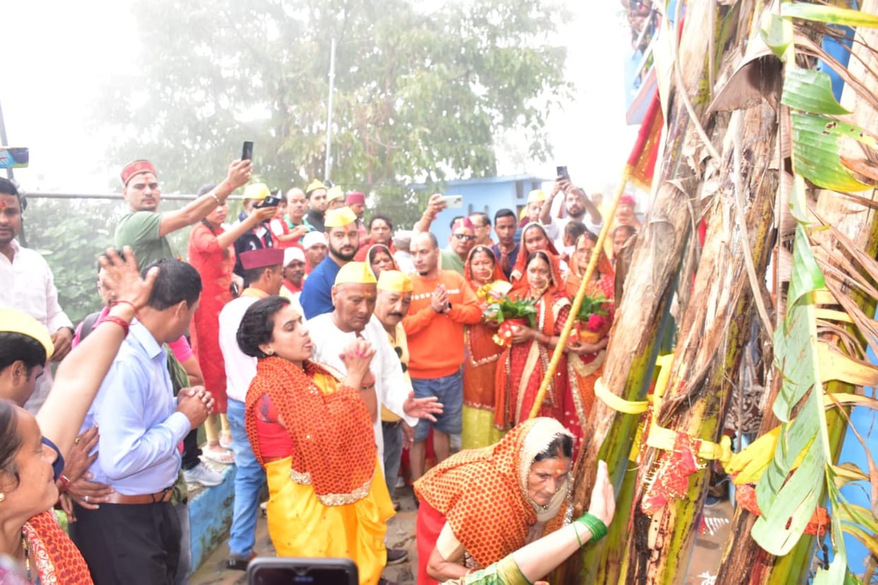 Colors of hill culture seen in Nandadevi Mahotsav