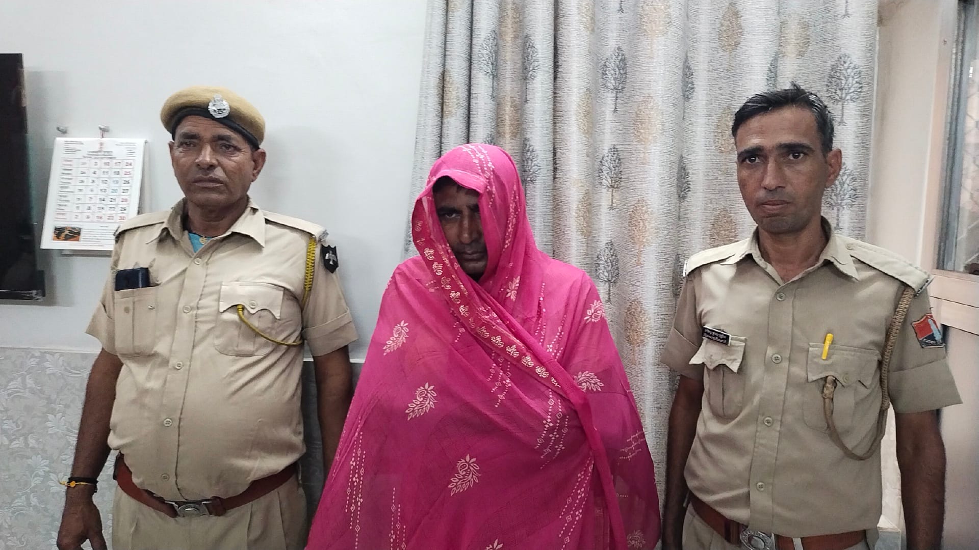 पुलिस गिरफ्त में आरोपी