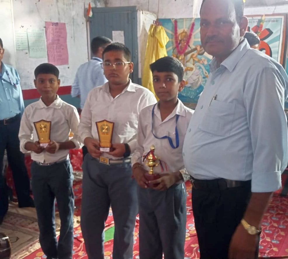 Students performing excellently were honored