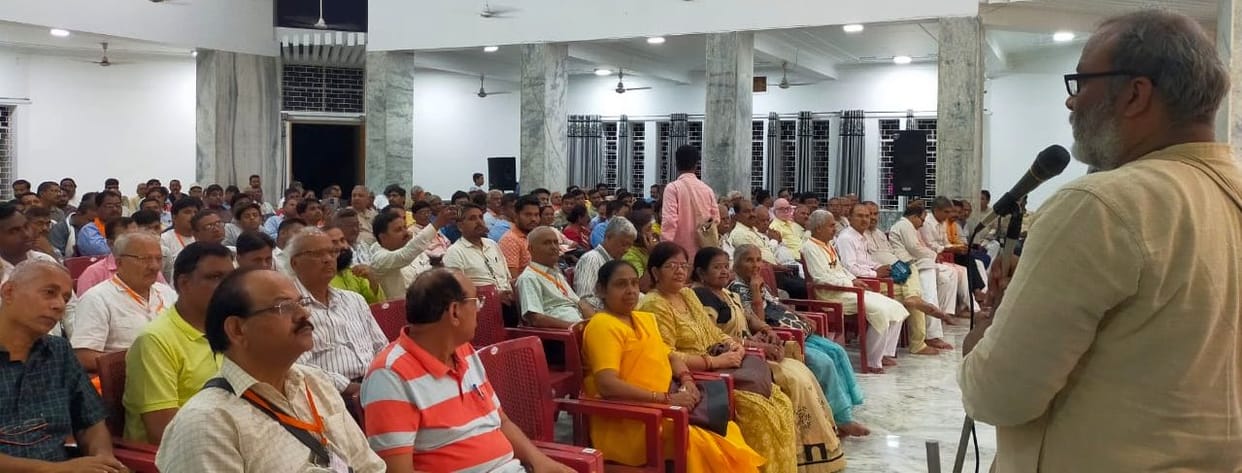 Emphasis on making the district clean in Karmayogi conference
