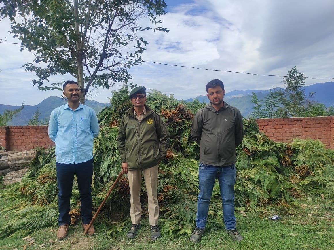 forest team renuka ji one picup found with furn